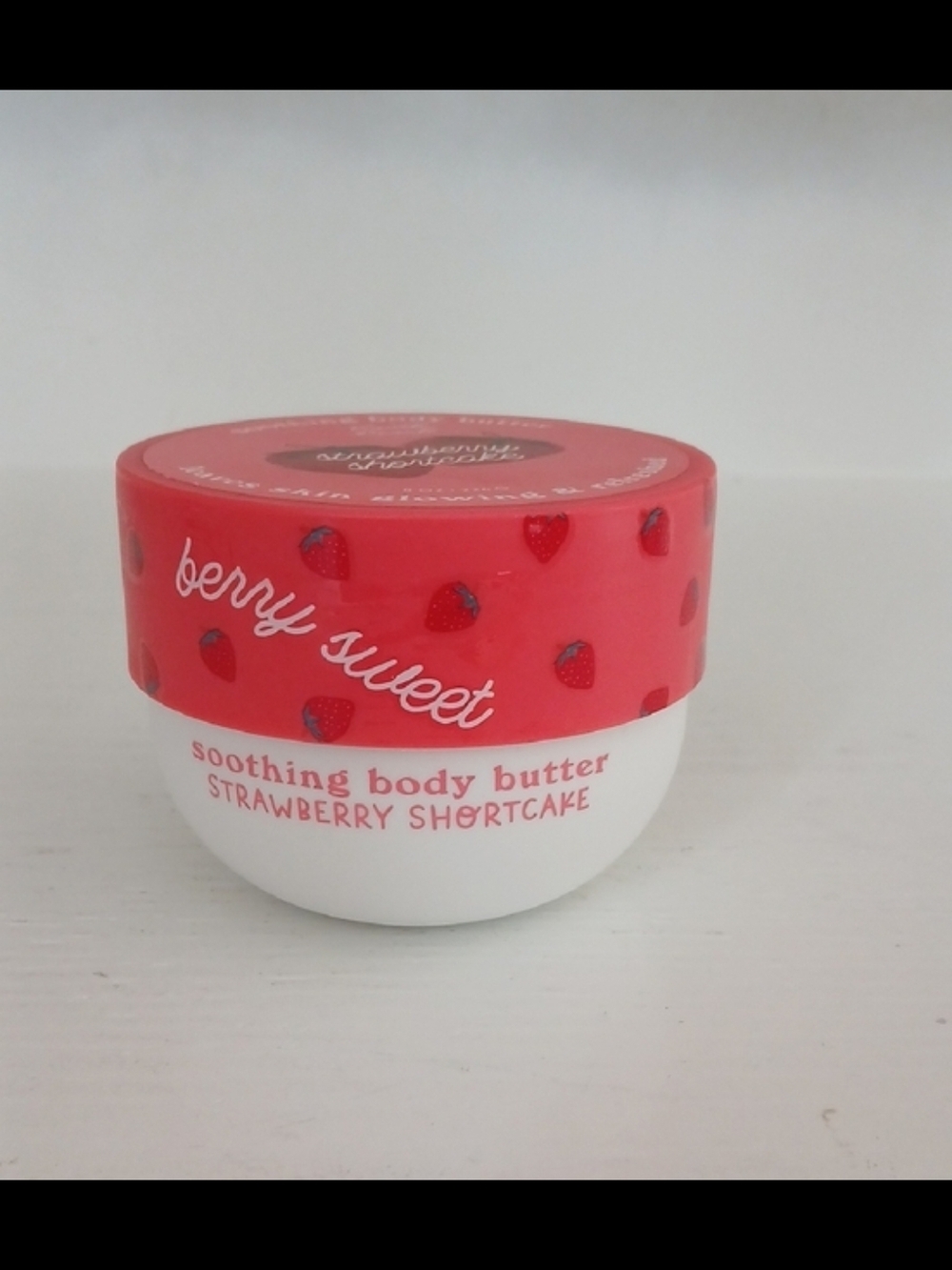 Strawberry Shortcake Soothing Body Butter - Strawberry Shortcake (Pink/White)